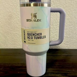 STANLEY X TARGET 40oz QUENCHER TUMBLER